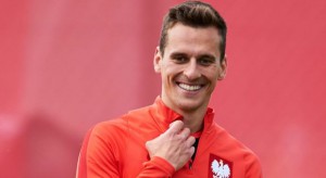 WCENTER 0XQFBIOGCD epa05314292 Polish national soccer team player Arkadiusz Milik during his team's training session at a training camp in Jastarnia, northern Poland, 18 May 2016. The Poland national soccer team is preparing for the UEFA EURO 2016. Head coach Adam Nawalka will announce his final 23-man squad for the tournament on 30 May. EPA/ADAM WARZAWA POLAND OUT
