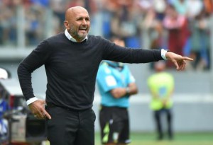 AS Roma's head coach Luciano Spalletti reacts during the Italian Serie A soccer match between AS Roma and Chievo Verona at the Olimpico stadium in Rome, Italy, 08 May 2016. ANSA/ETTORE FERRARI