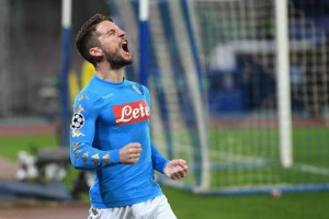 Napoli's Dries Mertens jubilates after scoring the goal during the UEFA Champions League round of 16 second leg soccer match SSC Napoli vs Real Madrid CF at San Paolo stadium in Naples, Italy, 07 March 2017. ANSA/CIRO FUSCO