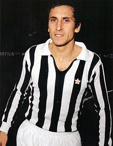 Giuseppe_Furino,_Juventus,_1972