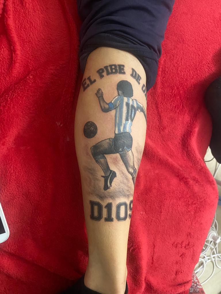 D10S tatuaggio Maradona